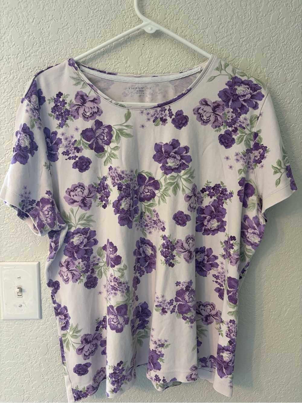 Laura Scott White blouse with Purple Floral Print boho whimsical, fairy 2X